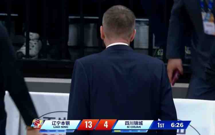 先发制人!库珀助攻克里斯单臂空接暴扣 辽宁13-4打停四川